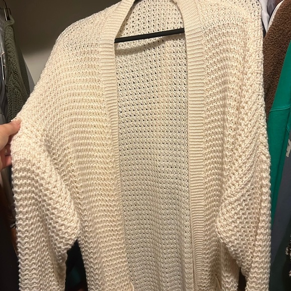 Size L long cardigan, size L but can fit XL. Never worn - Picture 1 of 2